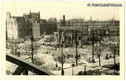 ansichtkaart: Rotterdam, Nieuwstraat na bombardement