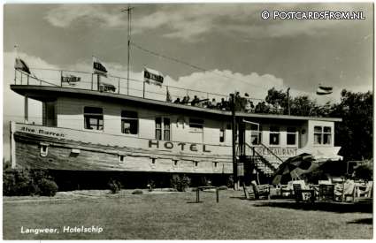 ansichtkaart: Langweer, Hotelschip