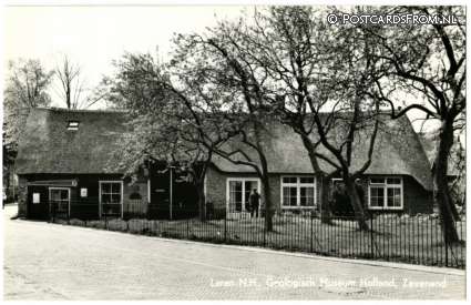 Laren NH, Geologisch Museum Hofland ansichtkaart: Laren NH, Geologisch Museum Hofland