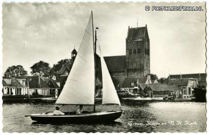 ansichtkaart: Grouw, Kade en N.H. Kerk