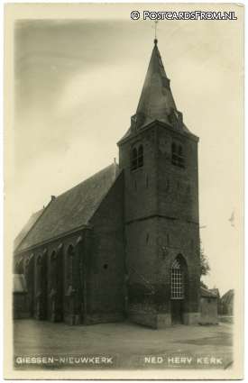 Giessen-Nieuwkerk, Ned. Herv. Kerk ansichtkaart: Giessen-Nieuwkerk, Ned. Herv. Kerk