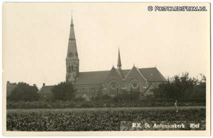 ansichtkaart: Riel, R.K. St. Antoniuskerk