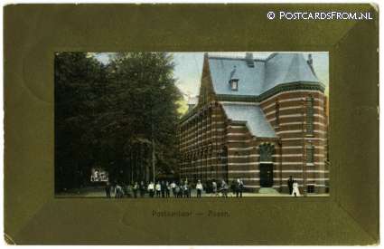 Assen, Postkantoor. Randversiering ansichtkaart: Assen, Postkantoor. Randversiering