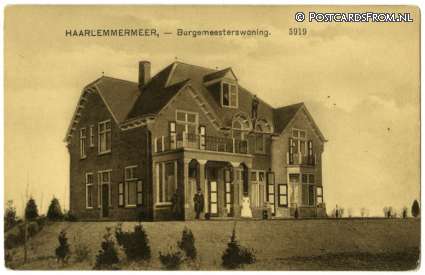 ansichtkaart: Hoofddorp, Burgemeesterswoning. Haarlemmermeer