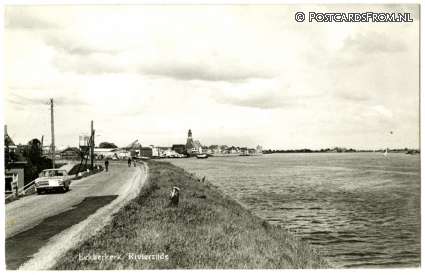 ansichtkaart: Lekkerkerk, Rivierzijde