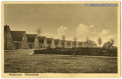 ansichtkaart: Slikkerveer, Willemstraat