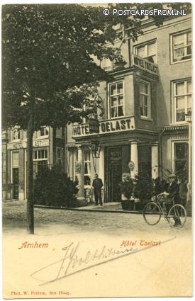 ansichtkaart: Arnhem, Hotel Toelast. J. v.d. Noort, Groote Markt 30 en 31 a