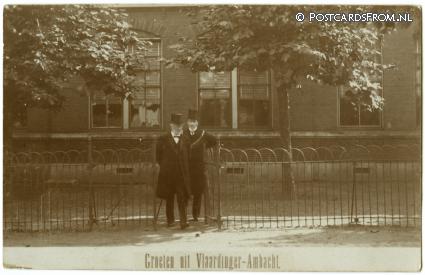 Vlaardingerambacht, Groeten uit. Gemeenteschool ansichtkaart: Vlaardingerambacht, Groeten uit. Gemeenteschool