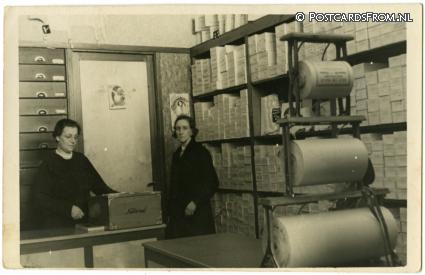 Vlaardingerambacht, ? Magazijn ansichtkaart: Vlaardingerambacht, ? Magazijn