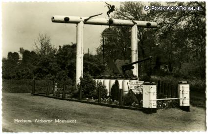 ansichtkaart: Heelsum, Airborne Monument