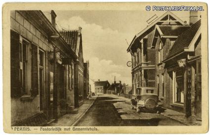 ansichtkaart: Pernis, Pastoriedijk met Gemeentehuis