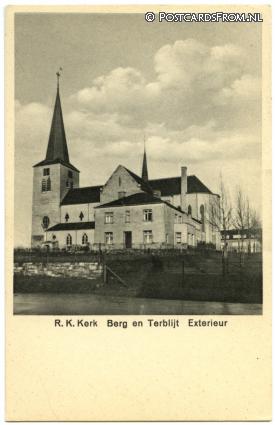 ansichtkaart: Berg en Terblijt, R.K. Kerk. Exterieur