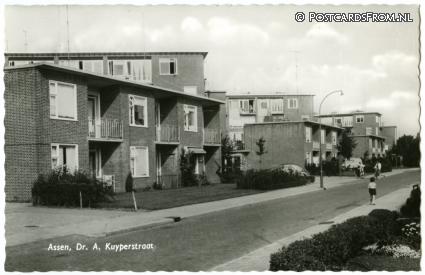 ansichtkaart: Assen, Dr. A. Kuyperstraat