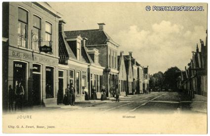 ansichtkaart: Joure, Midstraat. Bazar Glas, Porcelein, Aardewerk