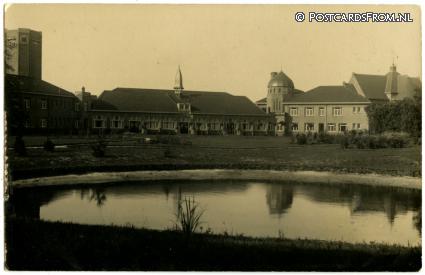 ansichtkaart: Bergen NH, Retraitenhuis 'H. Petrus Canisius'