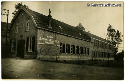 Hoornaar, Firma J. Zonneveld Piek. Kaasexport ansichtkaart: Hoornaar, Firma J. Zonneveld Piek. Kaasexport