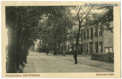 ansichtkaart: Heerenveen, Gemeentehuis Engwirden