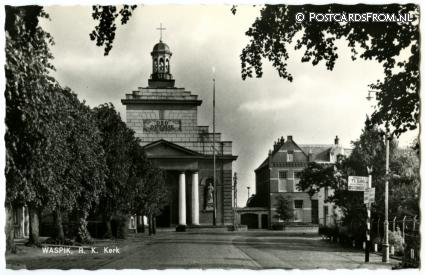 ansichtkaart: Waspik, R.K. Kerk