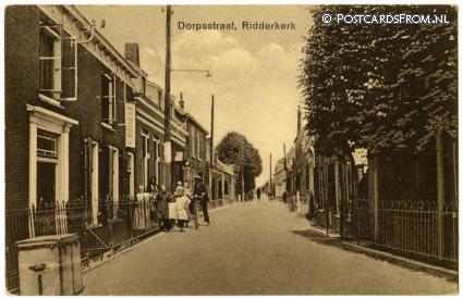 Ridderkerk, Dorpsstraat ansichtkaart: Ridderkerk, Dorpsstraat