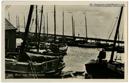ansichtkaart: Urk, Werf met Westerhaven