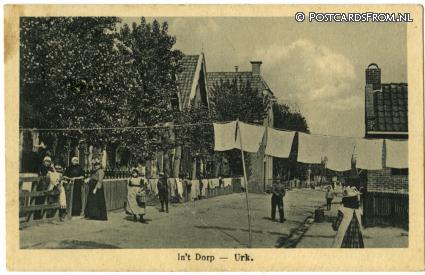 Urk, In 't Dorp ansichtkaart: Urk, In 't Dorp