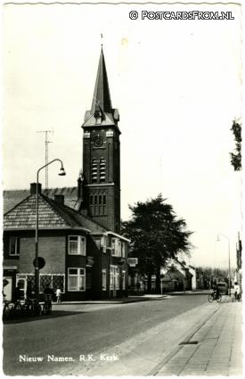 ansichtkaart: Nieuw-Namen, R.K. Kerk