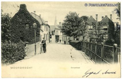 ansichtkaart: Moordrecht, Dorpstraat