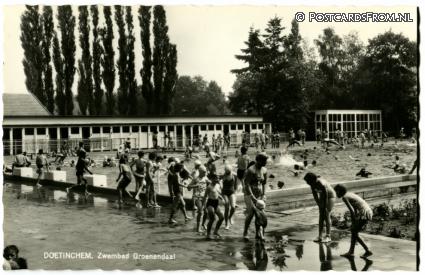 ansichtkaart: Doetinchem, Zwembad Groenendaal