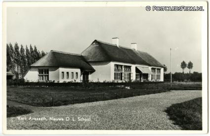 Kerk-Avezaath, Nieuwe O.L. School ansichtkaart: Kerk-Avezaath, Nieuwe O.L. School
