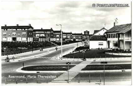 ansichtkaart: Roermond, Maria Theresialaan