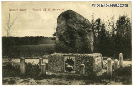 ansichtkaart: Winterswijk Woold, Groote steen. Woold bij Winterswijk
