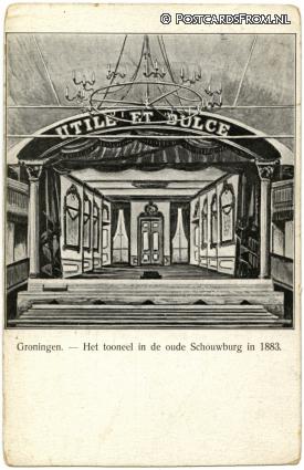ansichtkaart: Groningen, Het tooneel in de oude Schouwburg in 1883