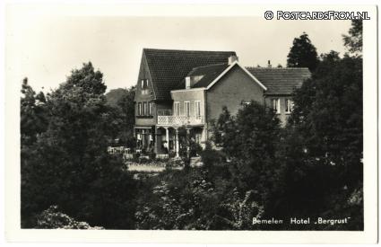ansichtkaart: Bemelen, Hotel 'Bergrust'. J.H. Geurtsen