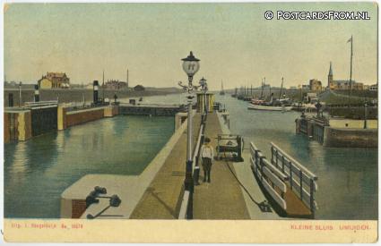 ansichtkaart: IJmuiden, Kleine Sluis