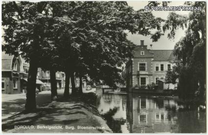 Borculo, Berkelgezicht. Burg. Bloemerstraat ansichtkaart: Borculo, Berkelgezicht. Burg. Bloemerstraat
