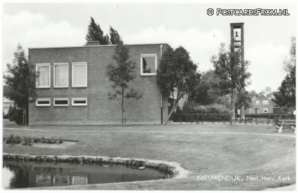 ansichtkaart: Nieuwendijk NB, Ned. Herv. Kerk