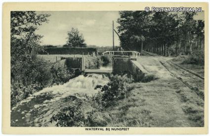 ansichtkaart: Nunspeet, Waterval