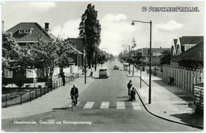 IJsselmonde, Gezicht op Koninginneweg ansichtkaart: IJsselmonde, Gezicht op Koninginneweg