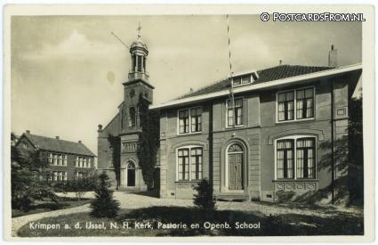 Krimpen ad IJssel, N.H. Kerk, Pastorie en Openb. School ansichtkaart: Krimpen ad IJssel, N.H. Kerk, Pastorie en Openb. School
