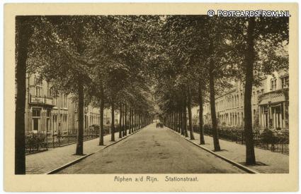 ansichtkaart: Alphen aan den Rijn, Stationstraat