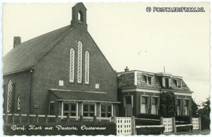 ansichtkaart: Oostermeer, Geref. Kerk met Pastorie