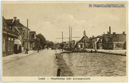 Leek, Hoofddiep met sluisaanzicht ansichtkaart: Leek, Hoofddiep met sluisaanzicht