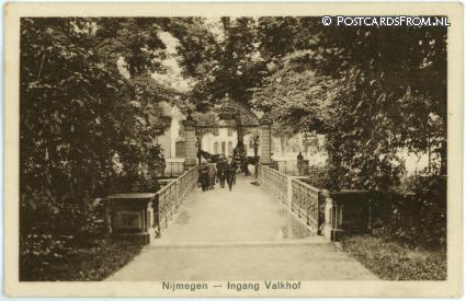 ansichtkaart: Nijmegen, Ingang Valkhof