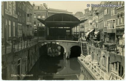 ansichtkaart: Utrecht, Vischmarkt