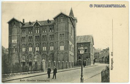 Nijmegen, Kath. Gezellen Vereeniging ansichtkaart: Nijmegen, Kath. Gezellen Vereeniging