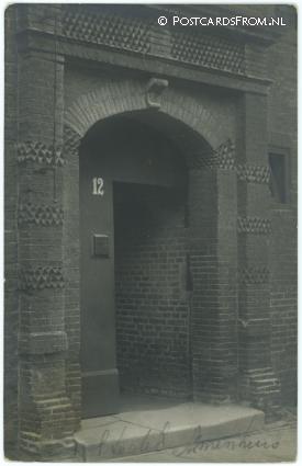 ansichtkaart: Utrecht, Poort Nicolaasklooster Stedel. Armenhuis