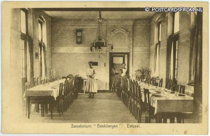 Beekbergen, Sanatorium 'Beekbergen'. Eetzaal ansichtkaart: Beekbergen, Sanatorium 'Beekbergen'. Eetzaal