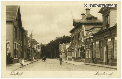 ansichtkaart: Delfzijl, Landstraat
