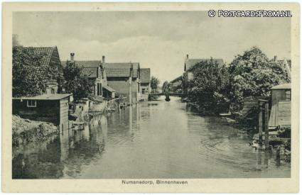 ansichtkaart: Numansdorp, Binnenhaven