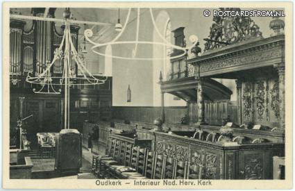 ansichtkaart: Oudkerk, Interieur Ned. Herv. Kerk